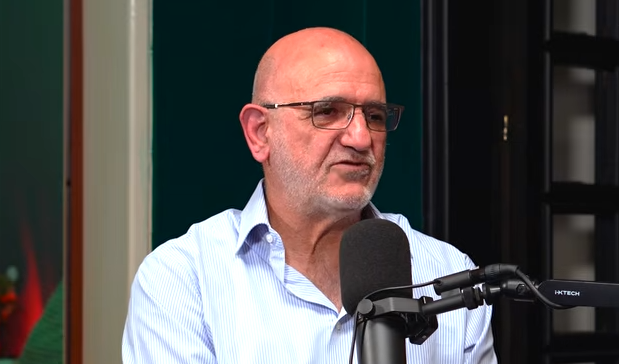 &Delta;&rho;&omicron;&upsilon;&sigma;&iota;ώ&tau;&eta;&sigmaf;: &laquo;&Sigma;&chi;έ&delta;&iota;&omicron; &epsilon;&kappa;&tau;έ&lambda;&epsilon;&sigma;&eta;&sigmaf; &tau;&eta;&sigmaf; &Sigma;ά&nu;&tau;&upsilon;&raquo;-&Pi;&omega;&sigmaf; &alpha;&pi;&alpha;&nu;&tau;ά &gamma;&iota;&alpha; &phi;&omega;&tau;&omicron;&gamma;&rho;&alpha;&phi;ί&epsilon;&sigmaf; &mu;&epsilon; &chi;&rho;ή&mu;&alpha;&tau;&alpha;