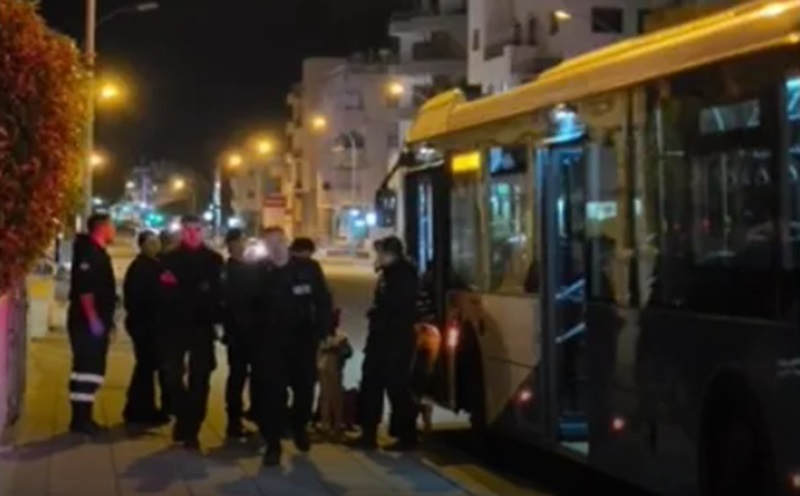 Στο νοσοκομείο οδηγός λεωφορείου – Δέχτηκε επίθεση από επιβάτη