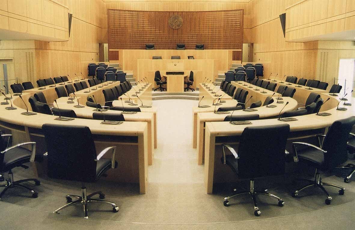 &Pi;έ&nu;&tau;&epsilon; &alpha;&nu;&alpha;&pi;&omicron;&mu;&pi;έ&sigmaf; &nu;ό&mu;&omega;&nu; &sigma;&tau;&eta;&nu; &Omicron;&lambda;&omicron;&mu;έ&lambda;&epsilon;&iota;&alpha; &tau;&eta;&nu; &Pi;έ&mu;&pi;&tau;&eta; - &Delta;&epsilon;ί&tau;&epsilon; &alpha;&nu;&alpha;&lambda;&upsilon;&tau;&iota;&kappa;ά