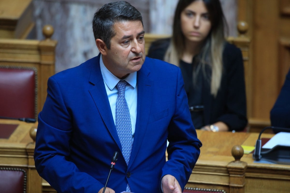 &Sigma;&epsilon; &epsilon;&xi;&alpha;&iota;&rho;&epsilon;&tau;&iota;&kappa;ά &kappa;&rho;ί&sigma;&iota;&mu;&eta; &kappa;&alpha;&tau;ά&sigma;&tau;&alpha;&sigma;&eta; &omicron; &Mu;&upsilon;&lambda;&omega;&nu;ά&kappa;&eta; &pi;&omicron;&upsilon; &alpha;&nu;&alpha;&phi;έ&rho;&epsilon;&tau;&alpha;&iota; &sigma;&tau;&eta;&nu; &upsilon;&pi;ό&theta;&epsilon;&sigma;&eta; &laquo;&Sigma;ά&nu;&tau;&upsilon;&raquo;