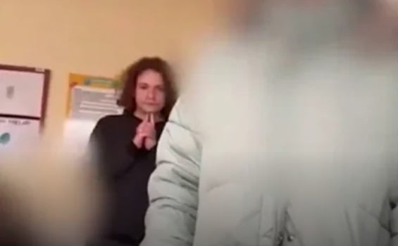 &Tau;&omicron;&upsilon;&rho;&kappa;ί&alpha;: &Nu;έ&alpha; &sigma;&tau;&omicron;&iota;&chi;&epsilon;ί&alpha; &gamma;&iota;&alpha; &tau;&omicron;&nu; 14&chi;&rho;&omicron;&nu;&omicron; &delta;&rho;ά&sigma;&tau;&eta; &ndash; &laquo;&Sigma;&chi;&epsilon;&delta;ί&alpha;&zeta;&epsilon; &epsilon;&pi;ί&theta;&epsilon;&sigma;&eta; 5 &mu;έ&rho;&epsilon;&sigmaf; &pi;&rho;&iota;&nu;&raquo;