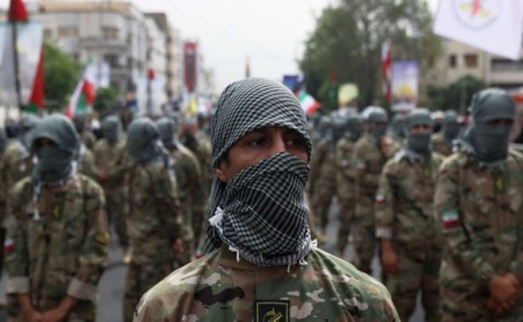 Ιράν: Ανοιχτά τα Στενά Ορμούζ με τον έλεγχο των Φρουρών της Επανάστασης