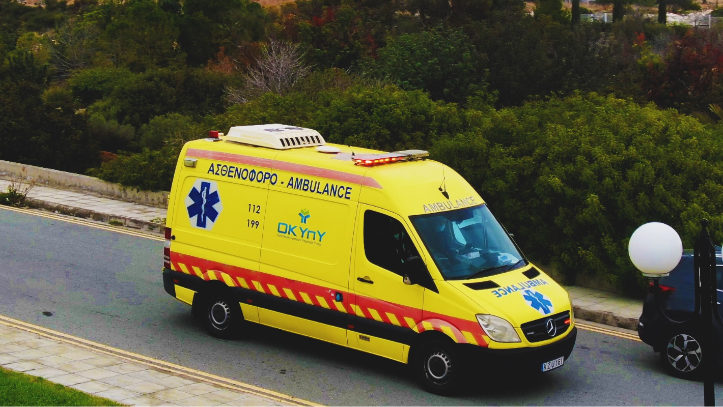 Τροχαίο με επτά ανήλικους στην Παλλουριώτισσα- Στο νοσοκομείο οι τέσσερις