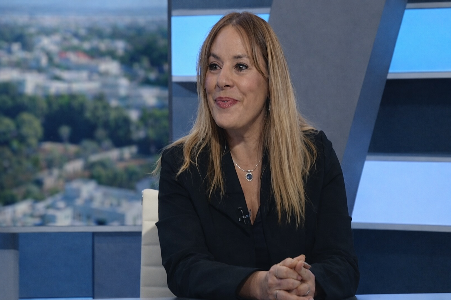 Έλεν Χρίστου: Είμαι σουβλιτζίνα και θα παραμείνω αν εκλεγώ στη Βουλή (vid)