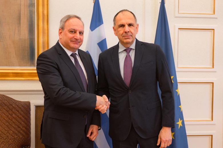 &Sigma;&upsilon;&nu;ά&nu;&tau;&eta;&sigma;&eta; &Gamma;&Gamma; &Alpha;&Kappa;&Epsilon;&Lambda; &mu;&epsilon; &Gamma;&epsilon;&rho;&alpha;&pi;&epsilon;&tau;&rho;ί&tau;&eta;: &Eta; &sigma;&tau;&alpha;&sigma;&iota;&mu;ό&tau;&eta;&tau;&alpha; &delta;&epsilon;&nu; &beta;&omicron;&eta;&theta;ά &tau;&eta;&nu; &lambda;ύ&sigma;&eta; &Kappa;&upsilon;&pi;&rho;&iota;&alpha;&kappa;&omicron;ύ