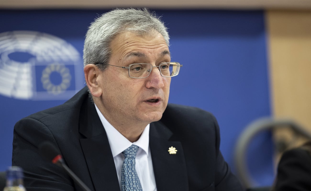 &Mu;&omicron;&upsilon;&sigma;&iota;&omicron;ύ&tau;&tau;&alpha;&sigmaf;: E&pi;&epsilon;&nu;&delta;&upsilon;&tau;&iota;&kappa;ή &pi;&omicron;&lambda;&iota;&tau;&iota;&kappa;ή &Tau;&Kappa;&Alpha; &kappa;&alpha;&iota; &theta;έ&mu;&alpha;&tau;&alpha; &Tau;&Pi; &sigma;&upsilon;&zeta;&eta;&tau;&eta;&sigma;&alpha;&nu; &epsilon;&tau;&alpha;ί&rho;&omicron;&iota;