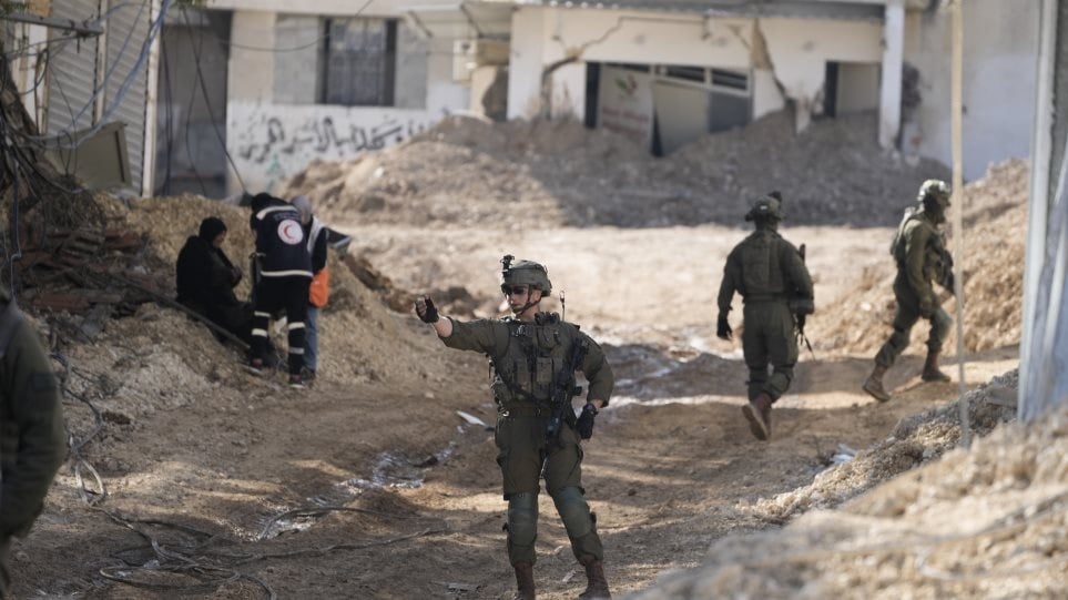 &Tau;&omicron;&upsilon;&lambda;ά&chi;&iota;&sigma;&tau;&omicron;&nu; &delta;ύ&omicron; &Pi;&alpha;&lambda;&alpha;&iota;&sigma;&tau;ί&nu;&iota;&omicron;&iota; &sigma;&kappa;&omicron;&tau;ώ&theta;&eta;&kappa;&alpha;&nu; &alpha;&pi;ό &iota;&sigma;&rho;&alpha;&eta;&lambda;&iota;&nu;ά &pi;&upsilon;&rho;ά &sigma;&tau;&eta; &Gamma;ά&zeta;&alpha;