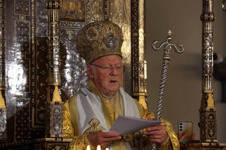 &Beta;&alpha;&rho;&theta;&omicron;&lambda;&omicron;&mu;&alpha;ί&omicron;&sigmaf;: &Omicron;&iota; &pi;ό&rho;&tau;&epsilon;&sigmaf; &tau;&eta;&sigmaf; &Omicron;&rho;&theta;&omicron;&delta;&omicron;&xi;ί&alpha;&sigmaf; &alpha;&nu;&omicron;&iota;&kappa;&tau;έ&sigmaf; &gamma;&iota;&alpha; ό&sigma;&omicron;&upsilon;&sigmaf; έ&rho;&chi;&omicron;&nu;&tau;&alpha;&iota; &omicron;&iota;&kappa;&epsilon;&iota;&omicron;&theta;&epsilon;&lambda;ώ&sigmaf;