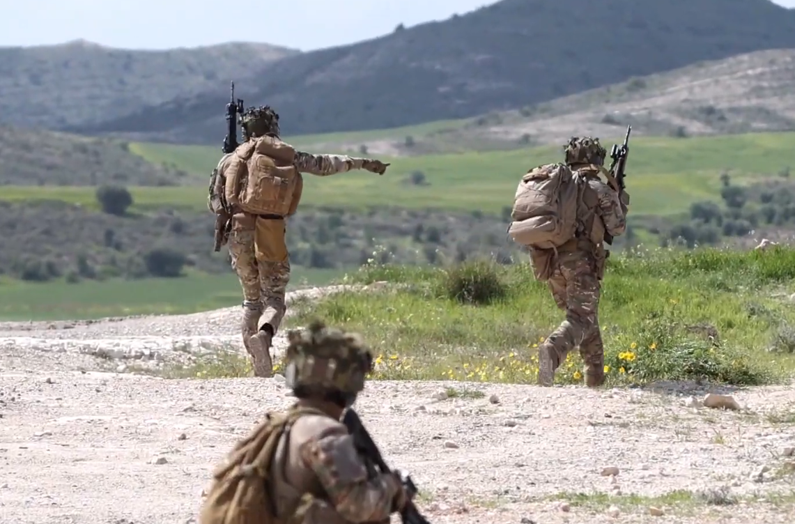 &Sigma;&upsilon;&nu;&epsilon;&kappa;&pi;&alpha;ί&delta;&epsilon;&upsilon;&sigma;&eta; &Epsilon;&Phi;-&gamma;&alpha;&lambda;&lambda;&iota;&kappa;ώ&nu; &delta;&upsilon;&nu;ά&mu;&epsilon;&omega;&nu; &gamma;&iota;&alpha; &alpha;&nu;&tau;&iota;&mu;&epsilon;&tau;ώ&pi;&iota;&sigma;&eta; &sigma;ύ&gamma;&chi;&rho;&omicron;&nu;&omega;&nu; &alpha;&pi;&epsilon;&iota;&lambda;ώ&nu; (&Beta;&Iota;&Nu;&Tau;&Epsilon;&Omicron;)