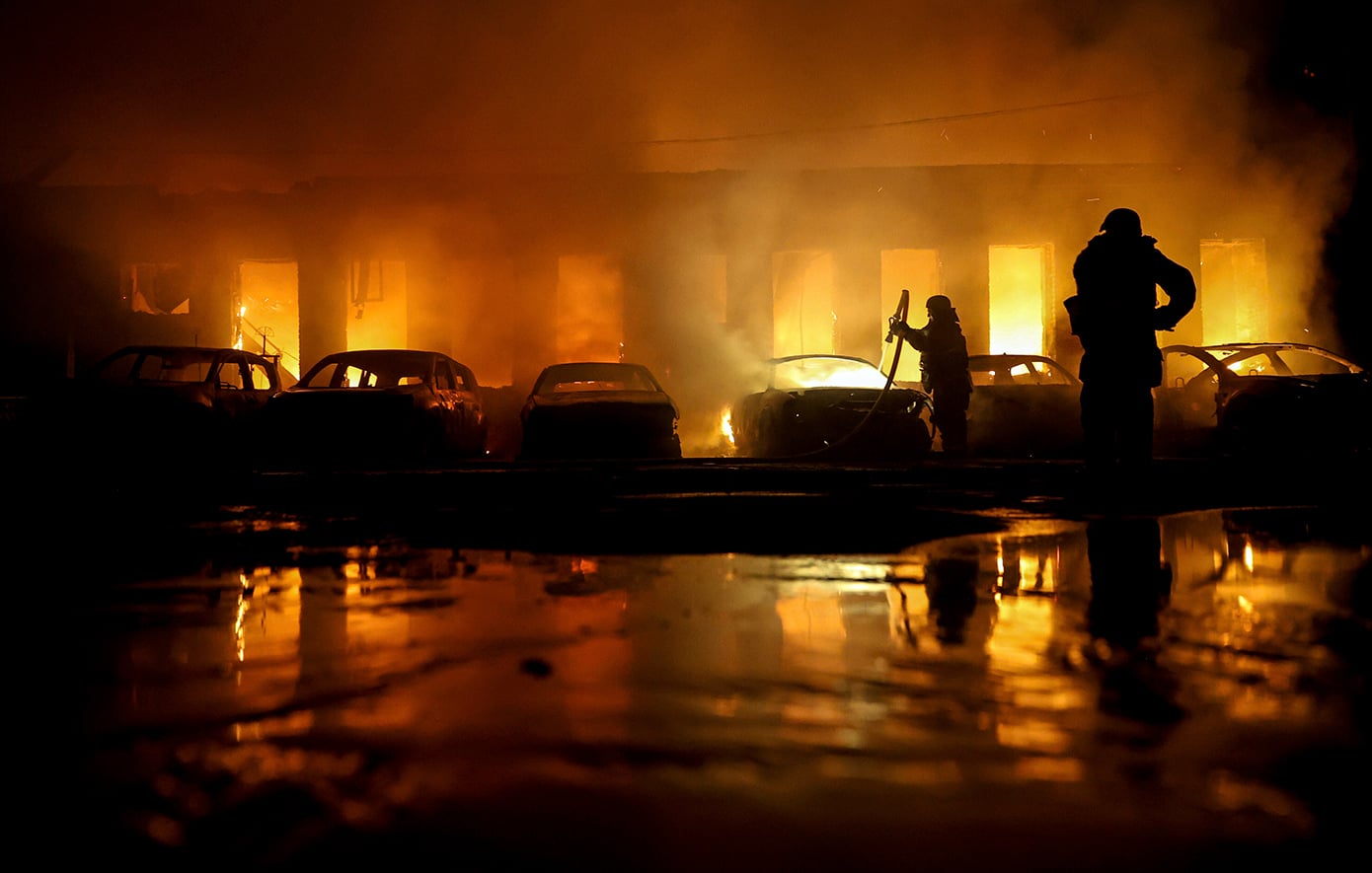 &Omicron;&upsilon;&kappa;&rho;&alpha;&nu;ί&alpha;: &Delta;&epsilon;&kappa;ά&delta;&epsilon;&sigmaf; ά&nu;&theta;&rho;&omega;&pi;&omicron;&iota; &tau;&rho;&alpha;&upsilon;&mu;&alpha;&tau;ί&sigma;&tau;&eta;&kappa;&alpha;&nu; &alpha;&pi;ό &rho;&omega;&sigma;&iota;&kappa;ά &pi;&lambda;ή&gamma;&mu;&alpha;&tau;&alpha; &tau;&eta; &nu;ύ&chi;&tau;&alpha;