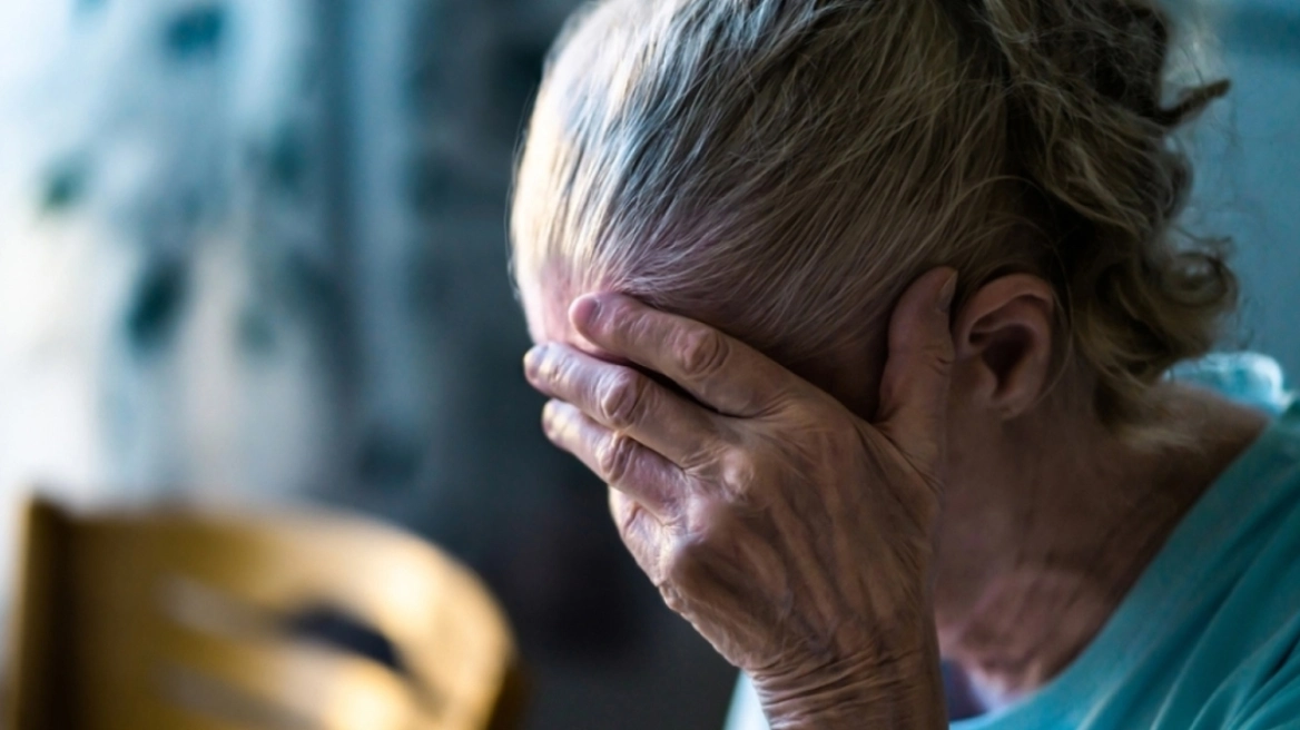 &Sigma;&omicron;&kappa; &sigma;&tau;&eta; &Epsilon;&lambda;&lambda;ά&delta;&alpha;: 70&chi;&rho;&omicron;&nu;&eta; &theta;ύ&mu;&alpha; &beta;&alpha;&sigma;&alpha;&nu;&iota;&sigma;&mu;&omicron;ύ &alpha;&pi;ό &tau;&eta;&nu; &kappa;ό&rho;&eta; &kappa;&alpha;&iota; &tau;&omicron;&nu; &sigma;ύ&nu;&tau;&rho;&omicron;&phi;&omicron; &tau;&eta;&sigmaf;