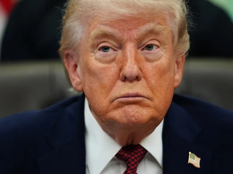 &Delta;&eta;&mu;&omicron;&sigma;&kappa;ό&pi;&eta;&sigma;&eta; &Eta;&Pi;&Alpha;: &Omicron;&iota; &alpha;&pi;&epsilon;&lambda;ά&sigma;&epsilon;&iota;&sigmaf; &tau;&omicron;&upsilon; &Tau;&rho;&alpha;&mu;&pi; ί&sigma;&omega;&sigmaf; &kappa;&omicron;&sigma;&tau;ί&sigma;&omicron;&upsilon;&nu; &sigma;&tau;&iota;&sigmaf; &epsilon;&nu;&delta;&iota;ά&mu;&epsilon;&sigma;&epsilon;&sigmaf; &epsilon;&kappa;&lambda;&omicron;&gamma;έ&sigmaf;