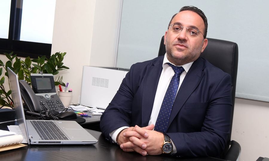 &Kappa;&omicron;&upsilon;&mu;ή&sigmaf;: &Psi;ή&phi;&omicron;&sigmaf; &epsilon;&mu;&pi;&iota;&sigma;&tau;&omicron;&sigma;ύ&nu;&eta;&sigmaf; &sigma;&tau;&eta;&nu; &Kappa;ύ&pi;&rho;&omicron; &omicron;&iota; &pi;&tau;ή&sigma;&epsilon;&iota;&sigmaf; Wizz Air &sigma;&epsilon; &Mu;&alpha;&delta;&rho;ί&tau;&eta; &kappa;&alpha;&iota; &Alpha;&theta;ή&nu;&alpha;