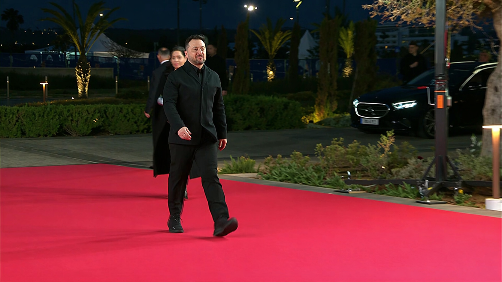 Απέφυγε και πάλι να απαντήσει για το κυπριακό ο Ζελένσκι (vid)