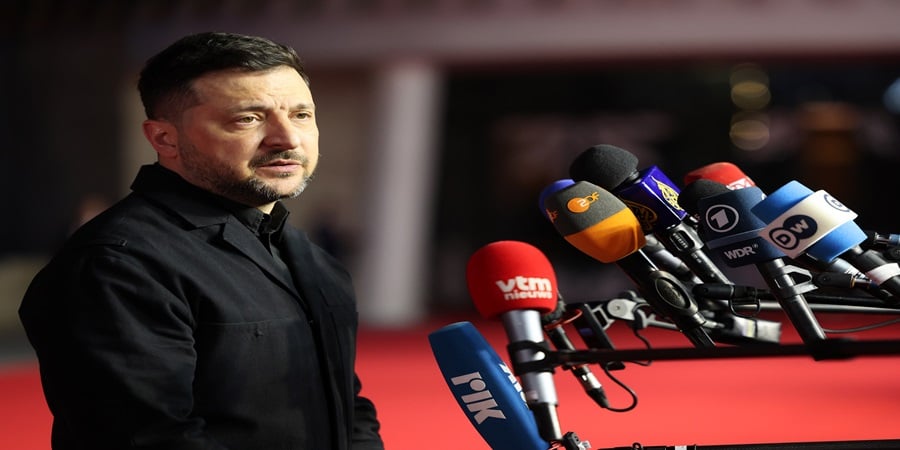 &Zeta;&epsilon;&lambda;έ&nu;&sigma;&kappa;&iota;: Ή&theta;&epsilon;&lambda;&alpha; &nu;&alpha; &epsilon;ί&mu;&alpha;&iota; &epsilon;&delta;ώ, &nu;&alpha; &delta;&epsilon;ί&xi;&omega; ό&tau;&iota; έ&chi;&omicron;&upsilon;&mu;&epsilon; &iota;&sigma;&chi;&upsilon;&rho;έ&sigmaf; &sigma;&chi;έ&sigma;&epsilon;&iota;&sigmaf; &mu;&epsilon; &tau;&eta;&nu; &Kappa;ύ&pi;&rho;&omicron;