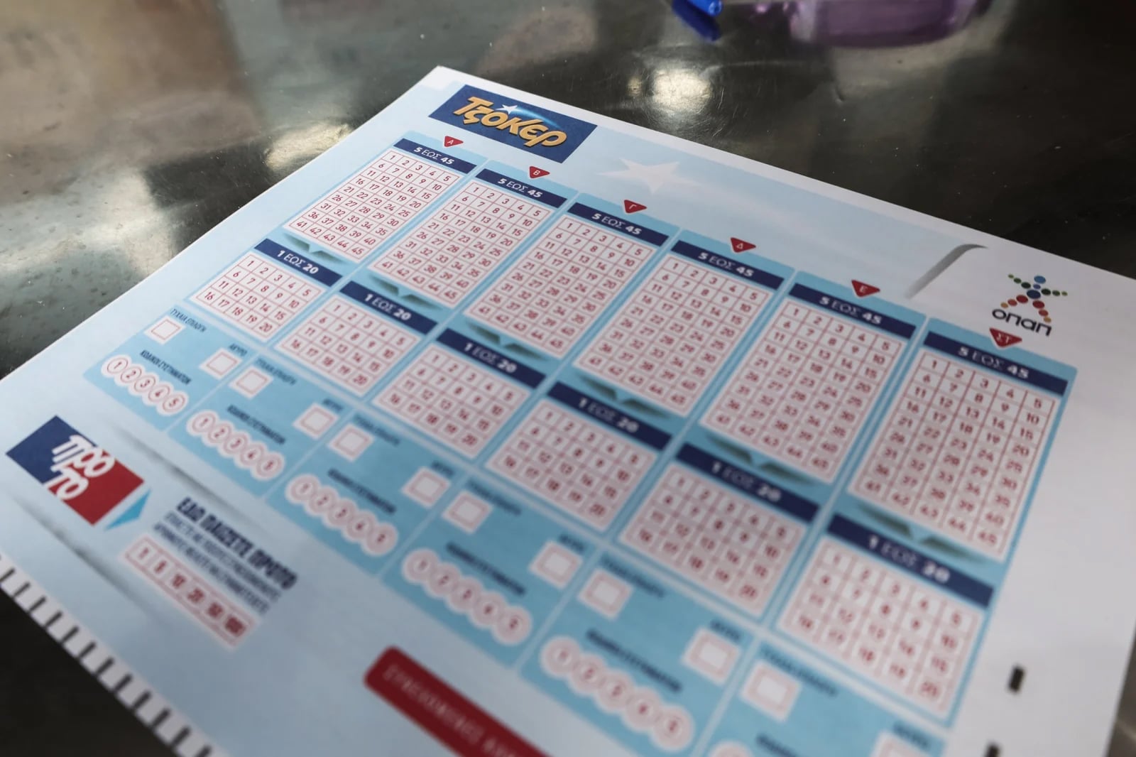 &Tau;&zeta;ό&kappa;&epsilon;&rho;: &Alpha;&upsilon;&tau;&omicron;ί &epsilon;ί&nu;&alpha;&iota; &omicron;&iota; &tau;&upsilon;&chi;&epsilon;&rho;&omicron;ί &alpha;&rho;&iota;&theta;&mu;&omicron;ί &gamma;&iota;&alpha; &tau;&alpha; 6.200.000 &euro;