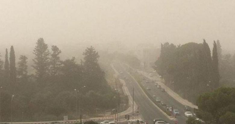 Σκόνη στην ατμόσφαιρα και πιθανές βροχές τις επόμενες ημέρες