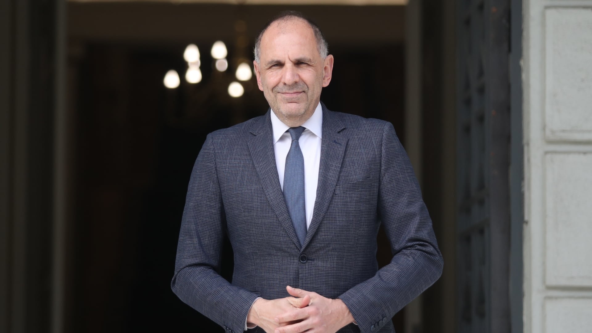 &Gamma;&epsilon;&rho;&alpha;&pi;&epsilon;&tau;&rho;ί&tau;&eta;&sigmaf;: &Epsilon;&lambda;&lambda;ά&delta;&alpha; &kappa;&alpha;&iota; &Lambda;&iota;&beta;ύ&eta; &pi;&rho;&omicron;&chi;&omega;&rho;&omicron;ύ&nu; &sigma;&epsilon; &sigma;&upsilon;&zeta;&eta;&tau;ή&sigma;&epsilon;&iota;&sigmaf; &gamma;&iota;&alpha; &omicron;&rho;&iota;&omicron;&theta;έ&tau;&eta;&sigma;&eta; &Alpha;&Omicron;&Zeta;