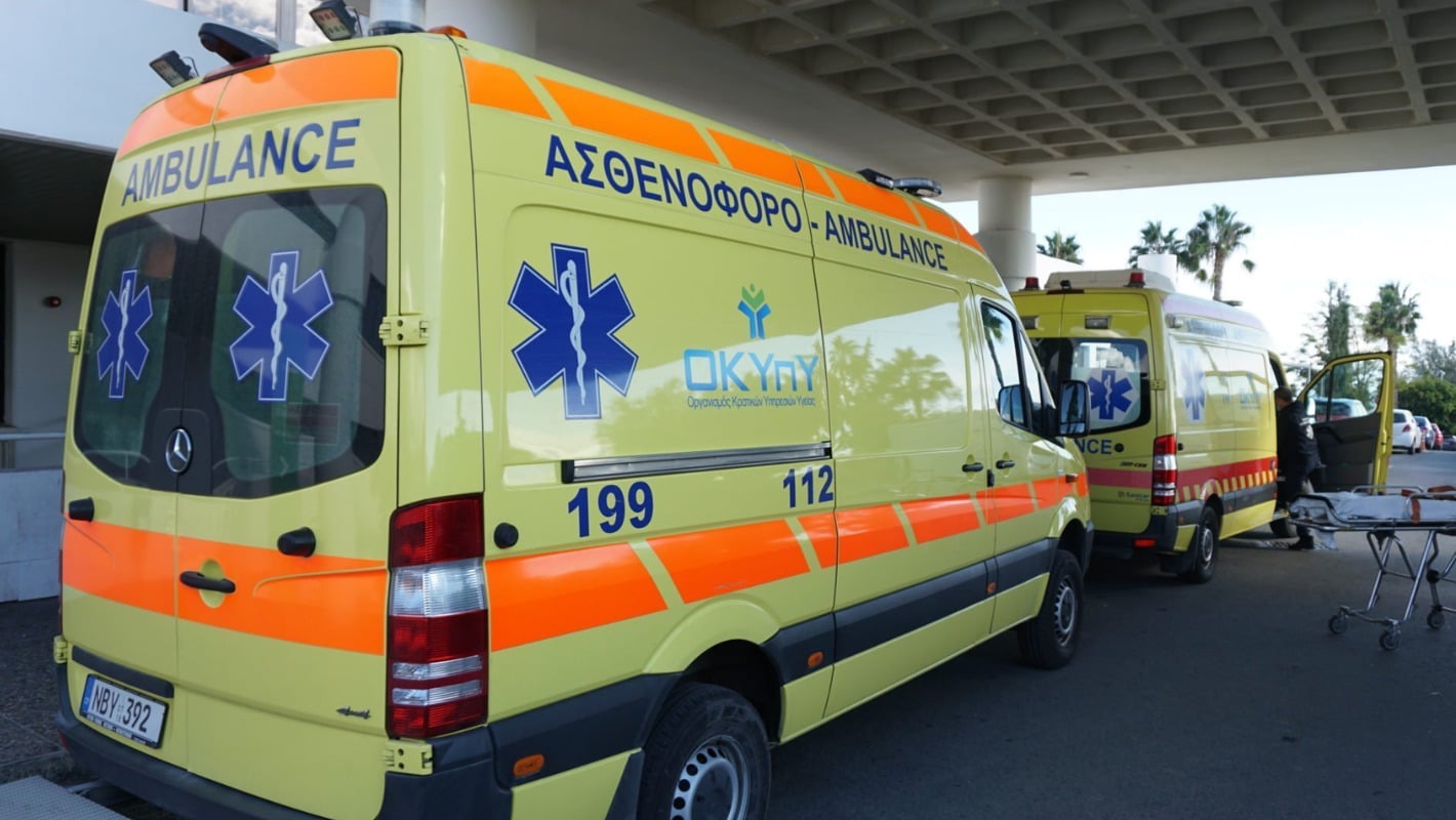 &Nu;έ&alpha; &tau;&rho;&alpha;&gamma;&omega;&delta;ί&alpha; &sigma;&tau;&eta;&nu; ά&sigma;&phi;&alpha;&lambda;&tau;&omicron;: &Nu;&epsilon;&kappa;&rho;ό&sigmaf; &omicron; 21 &chi;&rho;&omicron;&nu;&omicron;&sigmaf; Ά&gamma;&gamma;&epsilon;&lambda;&omicron;&sigmaf; &mu;&epsilon;&tau;ά &alpha;&pi;ό &tau;&rho;&omicron;&chi;&alpha;ί&omicron;