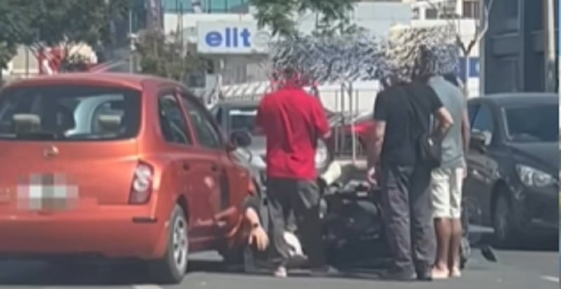 BINTEO: &Tau;&rho;&alpha;&upsilon;&mu;&alpha;&tau;ί&sigma;&tau;&eta;&kappa;&epsilon; &mu;&omicron;&tau;&omicron;&sigma;&iota;&kappa;&lambda;&epsilon;&tau;&iota;&sigma;&tau;ή&sigmaf; &mu;&epsilon;&tau;ά &alpha;&pi;ό &tau;&rho;&omicron;&chi;&alpha;ί&omicron; &sigma;&tau;&eta; &Lambda;&epsilon;&mu;&epsilon;&sigma;ό