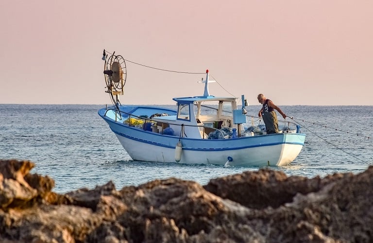 &Upsilon;&pi;&omicron;&upsilon;&rho;&gamma;ό&sigmaf; &Gamma;&epsilon;&omega;&rho;&gamma;ί&alpha;&sigmaf;: &Pi;&epsilon;&rho;ί&pi;&omicron;&upsilon; &euro;3 &epsilon;&kappa;. &chi;&omicron;&rho;&eta;&gamma;ί&epsilon;&sigmaf; &sigma;&epsilon; &alpha;&lambda;&iota;&epsilon;ί&sigmaf; &alpha;&pi;ό &tau;&omicron; 2023