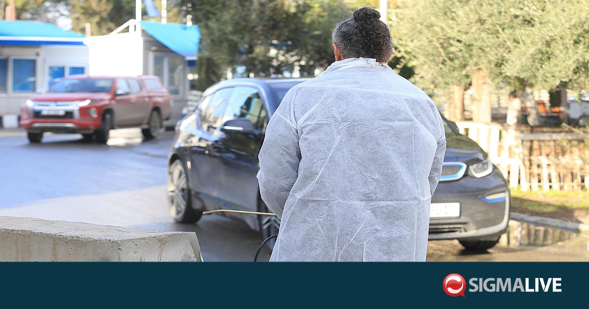 &Delta;ύ&omicron; &nu;έ&alpha; &kappa;&rho;&omicron;ύ&sigma;&mu;&alpha;&tau;&alpha; &alpha;&phi;&theta;ώ&delta;&omicron;&upsilon;&sigmaf; &pi;&upsilon;&rho;&epsilon;&tau;&omicron;ύ &sigma;&epsilon; &mu;&omicron;&nu;ά&delta;&epsilon;&sigmaf; &alpha;&iota;&gamma;&omicron;&pi;&rho;&omicron;&beta;ά&tau;&omega;&nu; &sigma;&tau;&eta;&nu; &Alpha;&theta;&eta;έ&nu;&omicron;&upsilon;