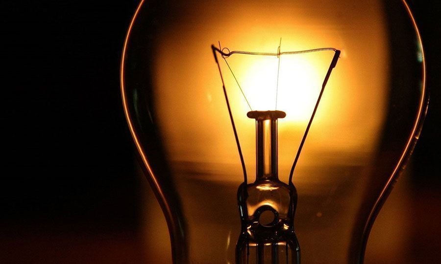 Στα σκουπίδια ρεύμα για 90.000 σπίτια