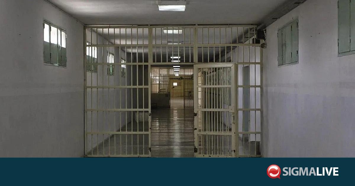 &Theta;&rho;ί&lambda;&epsilon;&rho; &sigma;&tau;&eta;&nu; &Epsilon;&lambda;&lambda;ά&delta;&alpha;: &Alpha;&iota;&mu;&alpha;&tau;&eta;&rho;ή &sigma;&upsilon;&mu;&pi;&lambda;&omicron;&kappa;ή &sigma;&epsilon; &phi;&upsilon;&lambda;&alpha;&kappa;έ&sigmaf;