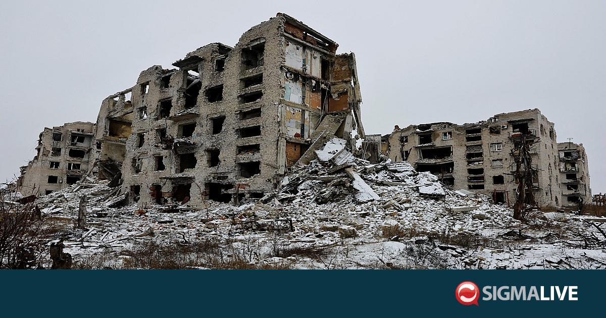 &Omicron;&upsilon;&kappa;&rho;&alpha;&nu;ί&alpha;: 4 &nu;&epsilon;&kappa;&rho;&omicron;ί &sigma;&epsilon; &pi;&lambda;ή&gamma;&mu;&alpha; &rho;&omega;&sigma;&iota;&kappa;&omicron;ύ &pi;&upsilon;&rho;&alpha;ύ&lambda;&omicron;&upsilon; &sigma;&tau;&eta; &Mu;&epsilon;&rho;έ&phi;&alpha;