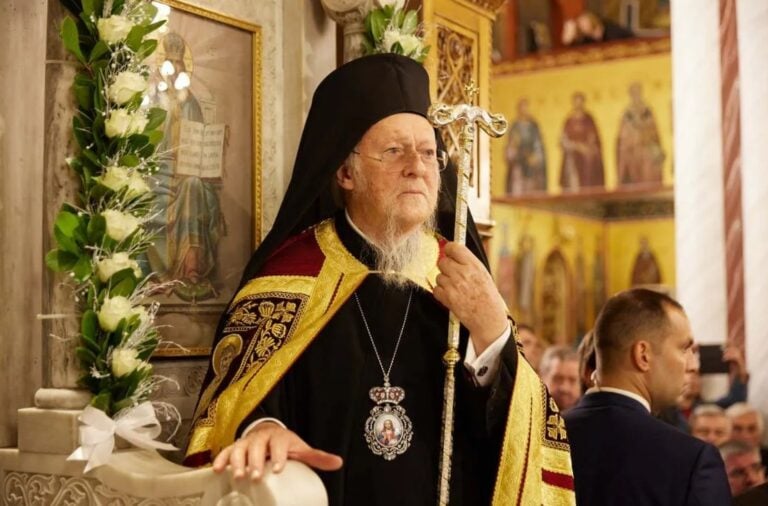 &Tau;&eta; &Beta;&omicron;&upsilon;&lambda;ή &tau;&omega;&nu; &Epsilon;&lambda;&lambda;ή&nu;&omega;&nu; &theta;&alpha; &epsilon;&pi;&iota;&sigma;&kappa;&epsilon;&phi;&tau;&epsilon;ί &omicron; &Omicron;&iota;&kappa;. &Pi;&alpha;&tau;&rho;&iota;ά&rho;&chi;&eta;&sigmaf; &mu;&epsilon;&tau;ά &alpha;&pi;ό 27 &chi;&rho;ό&nu;&iota;&alpha;