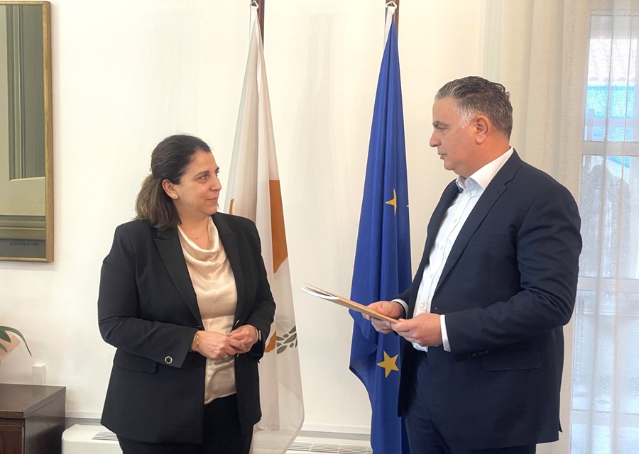 &Sigma;&epsilon; &tau;&rho;&omicron;&chi;&iota;ά &mu;&epsilon;&tau;&alpha;&rho;&rho;&upsilon;&theta;&mu;ί&sigma;&epsilon;&omega;&nu; &eta; &Alpha;&rho;&chi;ή &Pi;&alpha;&iota;&gamma;&nu;ί&omega;&nu; - &Pi;&alpha;&rho;έ&delta;&omega;&sigma;&epsilon; έ&kappa;&theta;&epsilon;&sigma;&eta; &pi;&epsilon;&pi;&rho;&alpha;&gamma;&mu;έ&nu;&omega;&nu;