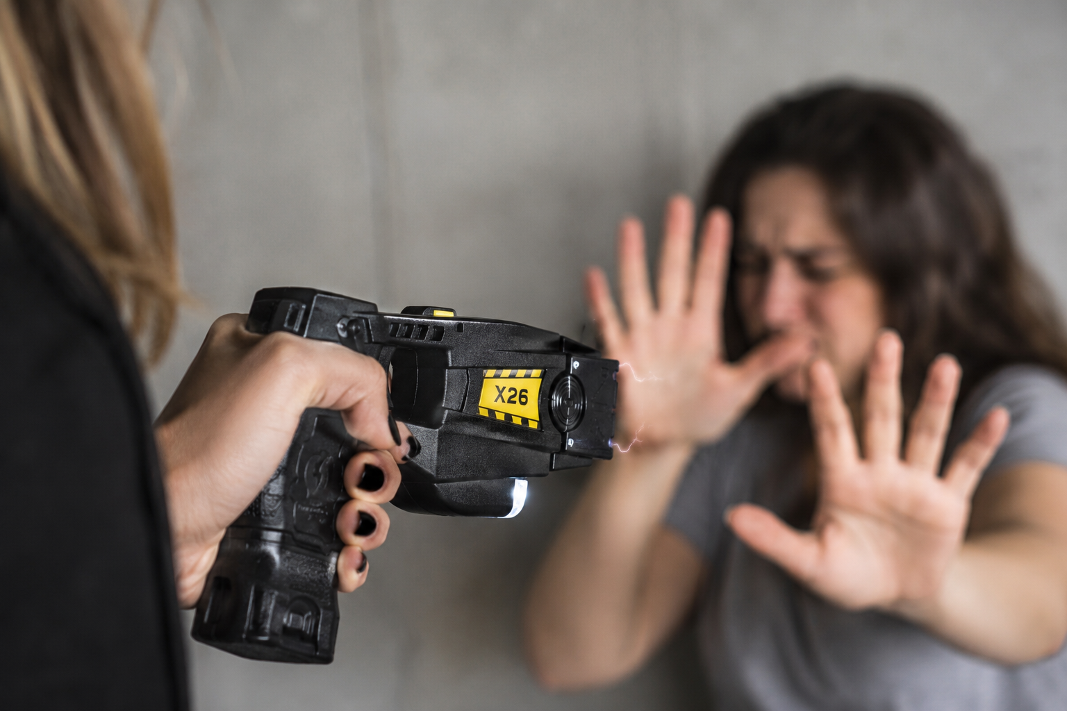 &Epsilon;&pi;&iota;&tau;έ&theta;&eta;&kappa;&epsilon; &mu;&epsilon; taser &pi;&omicron;&upsilon; &alpha;&gamma;ό&rho;&alpha;&sigma;&epsilon; &alpha;&pi;ό &tau;&omicron; &pi;&alpha;&nu;&eta;&gamma;ύ&rho;&iota; &Kappa;&alpha;&tau;&alpha;&kappa;&lambda;&upsilon;&sigma;&mu;&omicron;ύ-&laquo;&Chi;&alpha;&sigma;&tau;&omicron;ύ&kappa;&iota;&raquo; &Epsilon;&phi;&epsilon;&tau;&epsilon;ί&omicron;&upsilon;