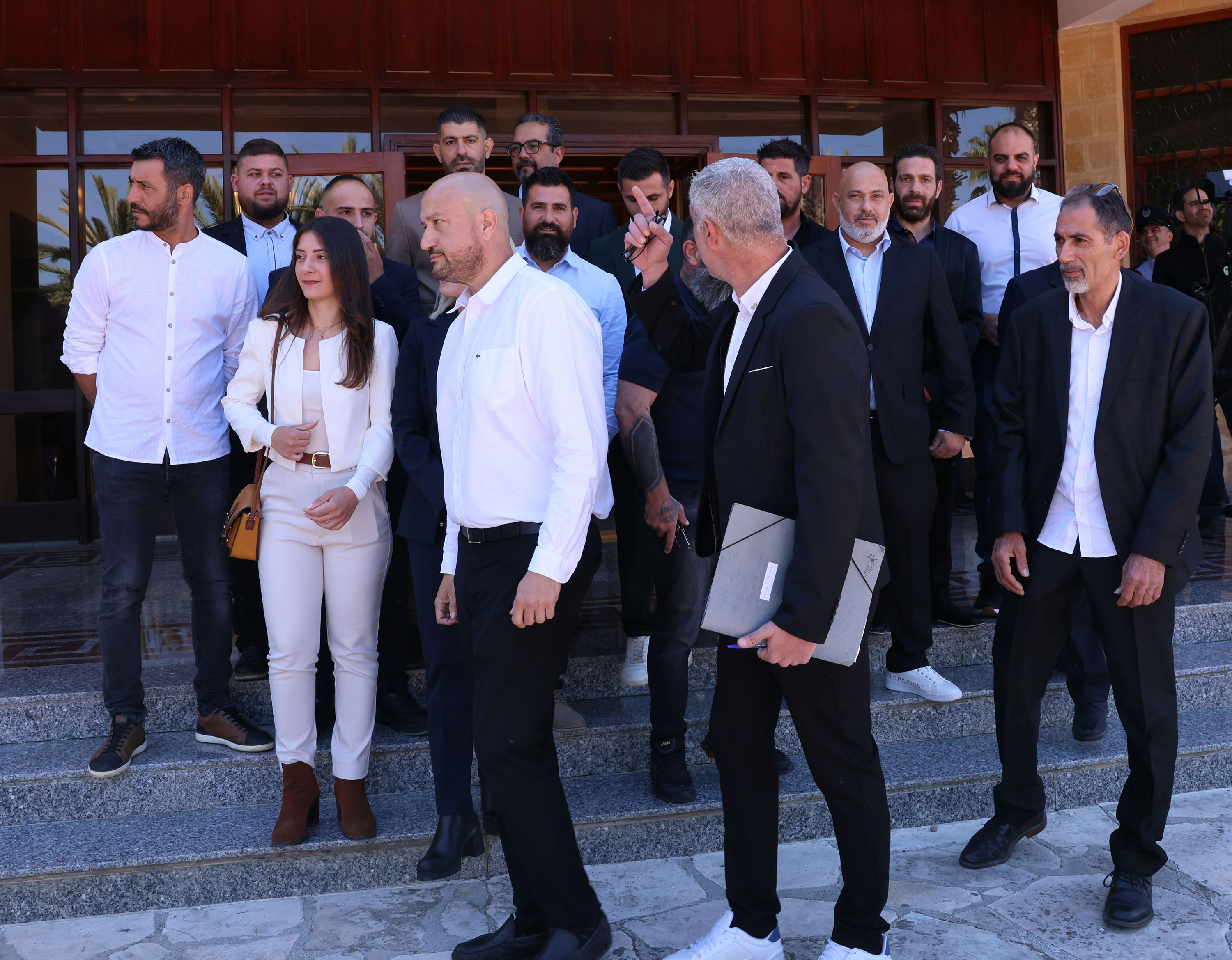 &Epsilon;&nu;&omega;&mu;έ&nu;&omicron;&iota; &Kappa;ύ&pi;&rho;&iota;&omicron;&iota; &Kappa;&upsilon;&nu;&eta;&gamma;&omicron;ί:&Pi;&alpha;&nu;έ&tau;&omicron;&iota;&mu;&omicron;&iota; &nu;&alpha; &alpha;&gamma;&omega;&nu;&iota;&sigma;&tau;&omicron;ύ&mu;&epsilon; &gamma;&iota;&alpha; &tau;&iota;&sigmaf; &alpha;&rho;&chi;έ&sigmaf; &tau;&omicron;&upsilon; &Kappa;&iota;&nu;ή&mu;&alpha;&tau;&omicron;&sigmaf;