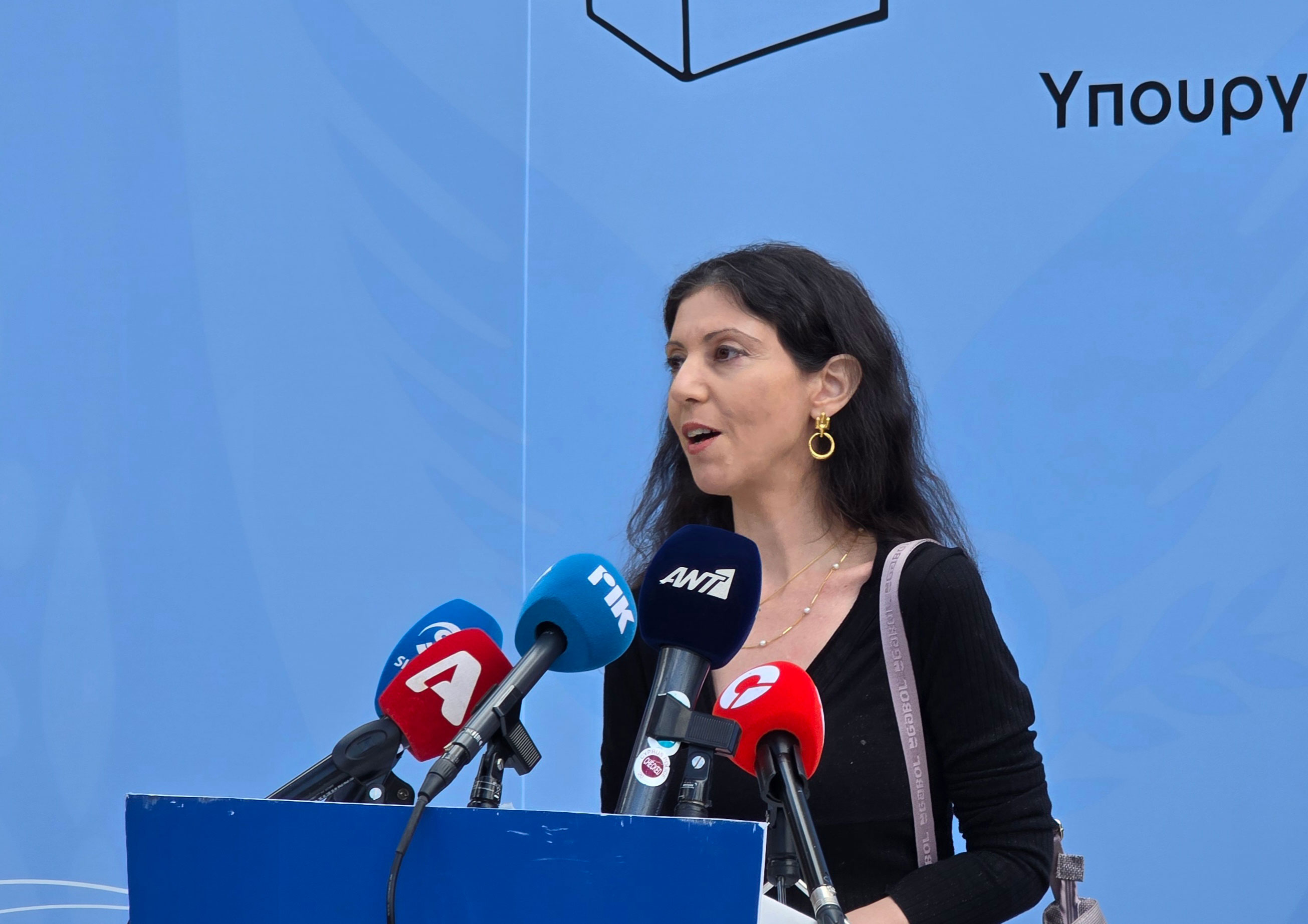 &Tau;&sigma;&epsilon;&lambda;&epsilon;&sigma;&tau;ί&nu;&alpha; &Nu;&tau;&epsilon; &Pi;έ&tau;&rho;&omicron;: &Epsilon;ί&mu;&alpha;&iota; έ&tau;&omicron;&iota;&mu;&eta; &nu;&alpha; &alpha;&gamma;&omega;&nu;&iota;&sigma;&tau;ώ &gamma;&iota;&alpha; ό&lambda;&omicron;&upsilon;&sigmaf; &tau;&omicron;&upsilon;&sigmaf; &alpha;&delta;&iota;&kappa;&eta;&mu;έ&nu;&omicron;&upsilon;&sigmaf;