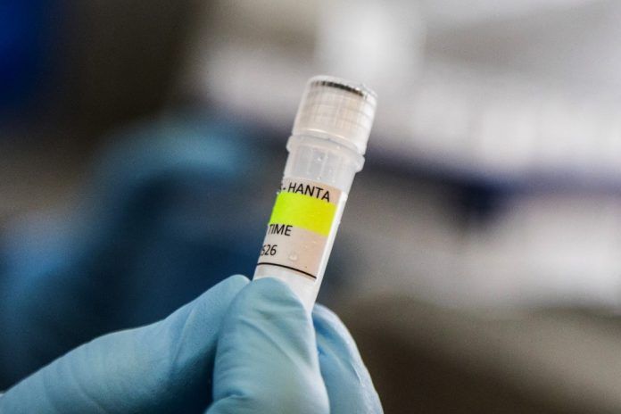 &Upsilon;&pi;. &Upsilon;&gamma;&epsilon;ί&alpha;&sigmaf;: &Pi;&omicron;&lambda;ύ &chi;&alpha;&mu;&eta;&lambda;ό&sigmaf; &omicron; &kappa;ί&nu;&delta;&upsilon;&nu;&omicron;&sigmaf; &alpha;&pi;ό &Chi;&alpha;&nu;&tau;&alpha;ϊό