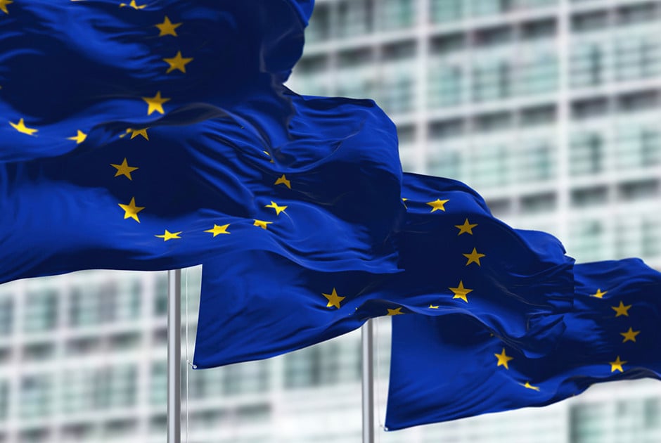 &Epsilon;&Epsilon;: &Kappa;&upsilon;&rho;ώ&sigma;&epsilon;&iota;&sigmaf; &kappa;&alpha;&tau;ά &tau;&eta;&sigmaf; &Rho;&omega;&sigma;ί&alpha;&sigmaf; &gamma;&iota;&alpha; &pi;&alpha;&rho;ά&nu;&omicron;&mu;&omicron; &epsilon;&kappa;&tau;&omicron;&pi;&iota;&sigma;&mu;ό &pi;&alpha;&iota;&delta;&iota;ώ&nu; &alpha;&pi;ό &tau;&eta;&nu; &Omicron;&upsilon;&kappa;&rho;&alpha;&nu;ί&alpha;