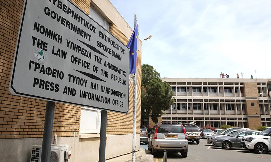&Pi;&alpha;&rho;&alpha;&lambda;&epsilon;ί&psi;&epsilon;&iota;&sigmaf; &tau;&eta;&sigmaf; &Nu;&Upsilon; &epsilon;&pi;&iota;&sigma;&eta;&mu;&alpha;ί&nu;&epsilon;&iota; &omicron; &Sigma;. &Alpha;&gamma;&gamma;&epsilon;&lambda;ί&delta;&eta;&sigmaf; &gamma;&iota;&alpha; &tau;&eta;&nu; &upsilon;&pi;ό&theta;&epsilon;&sigma;&eta; &laquo;&Zeta;&alpha;&beta;&rho;ά&nu;&tau;&omega;&nu;&alpha;&raquo;