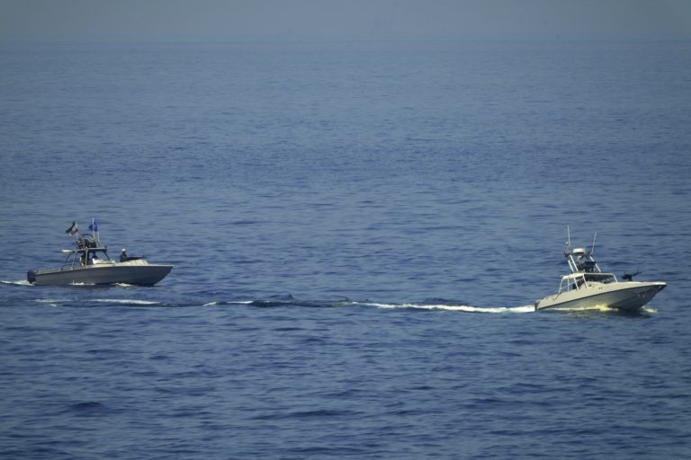 &Kappa;&alpha;&tau;ά&rho;: &Alpha;&pi;ό&pi;&epsilon;&iota;&rho;&alpha; &epsilon;&iota;&sigma;&beta;&omicron;&lambda;ή&sigmaf; &tau;&omega;&nu; &Phi;&rho;&omicron;&upsilon;&rho;ώ&nu; &tau;&eta;&sigmaf; &Epsilon;&pi;&alpha;&nu;ά&sigma;&tau;&alpha;&sigma;&eta;&sigmaf; &sigma;&epsilon; &nu;&eta;&sigma;ί &tau;&omicron;&upsilon; &epsilon;&mu;&iota;&rho;ά&tau;&omicron;&upsilon;