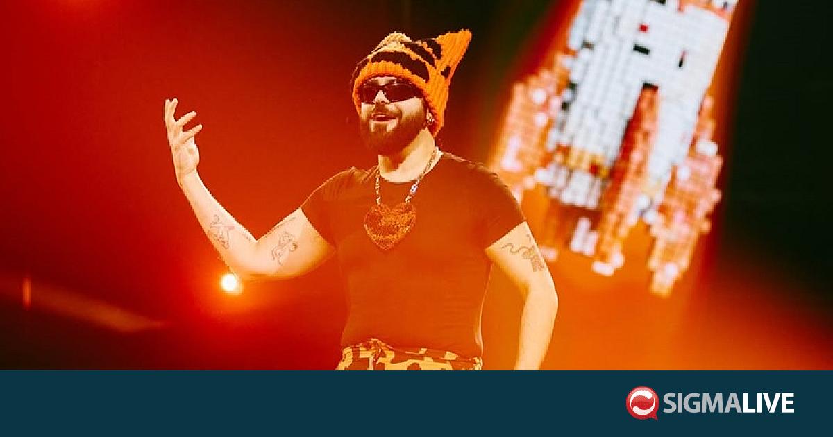 &Omicron; Akylas &laquo;&gamma;&kappa;&rho;έ&mu;&iota;&sigma;&epsilon;&raquo; &tau;&eta; &sigma;&kappa;&eta;&nu;ή &tau;&eta;&sigmaf; Eurovision &mu;&epsilon; &tau;&eta;&nu; &epsilon;&mu;&phi;ά&nu;&iota;&sigma;ή &tau;&omicron;&upsilon; (&Beta;&Iota;&Nu;&Tau;&Epsilon;&Omicron;)