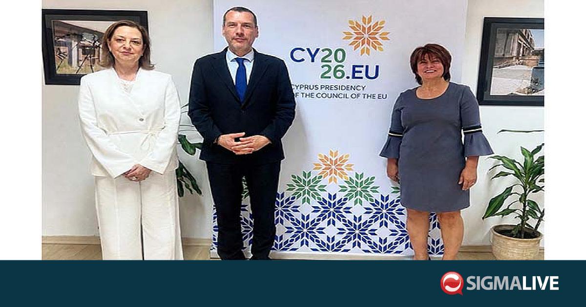 &Sigma;&upsilon;&nu;ά&nu;&tau;&eta;&sigma;&eta; &mu;&epsilon;&lambda;ώ&nu; &tau;&omicron;&upsilon; &Sigma;&upsilon;&nu;&delta;έ&sigma;&mu;&omicron;&upsilon; &laquo;&Pi;&rho;&omicron;&mu;&eta;&theta;έ&alpha;&raquo; &mu;&epsilon; &tau;&omicron;&nu; &Upsilon;&pi;&omicron;&upsilon;&rho;&gamma;ό &Upsilon;&gamma;&epsilon;ί&alpha;&sigmaf;