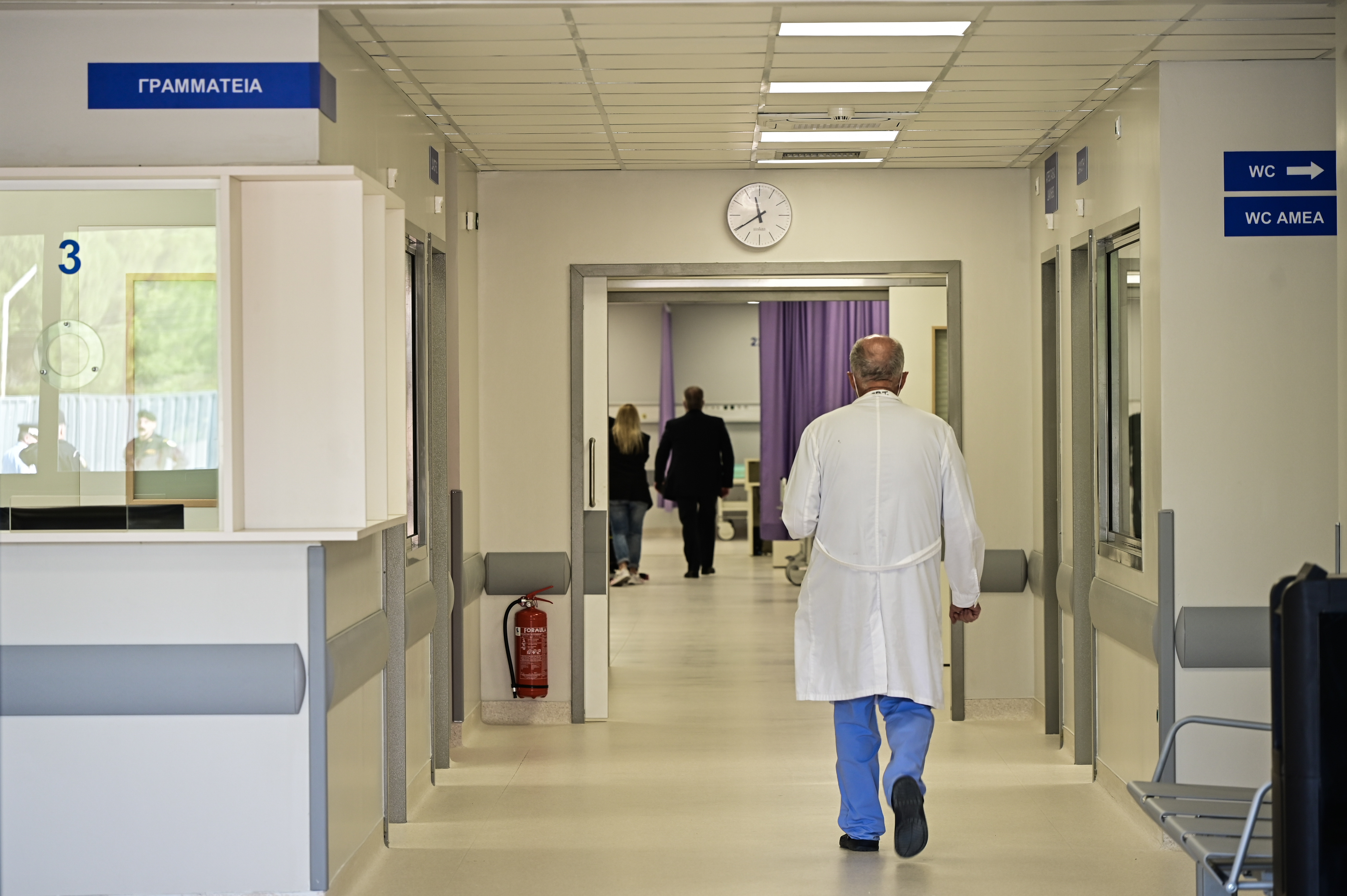 &Alpha;&rho;&nu;&eta;&tau;&iota;&kappa;ό&sigmaf; &sigma;&tau;&omicron;&nu; &chi;&alpha;&nu;&tau;&alpha;ϊό &omicron; Έ&lambda;&lambda;&eta;&nu;&alpha;&sigmaf; &pi;&omicron;&upsilon; &beta;&rho;ί&sigma;&kappa;&epsilon;&tau;&alpha;&iota; &sigma;&epsilon; &kappa;&alpha;&rho;&alpha;&nu;&tau;ί&nu;&alpha; &sigma;&tau;&omicron; &nu;&omicron;&sigma;&omicron;&kappa;&omicron;&mu;&epsilon;ί&omicron;