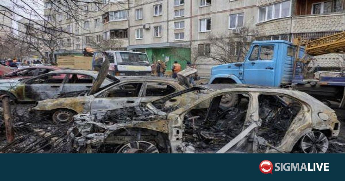 &Omicron;&upsilon;&kappa;&rho;&alpha;&nu;ί&alpha;: 21 &omicron;&iota; &nu;&epsilon;&kappa;&rho;&omicron;ί &sigma;&tau;&alpha; &pi;&lambda;ή&gamma;&mu;&alpha;&tau;&alpha; &tau;&eta;&sigmaf; &Rho;&omega;&sigma;ί&alpha;&sigmaf;