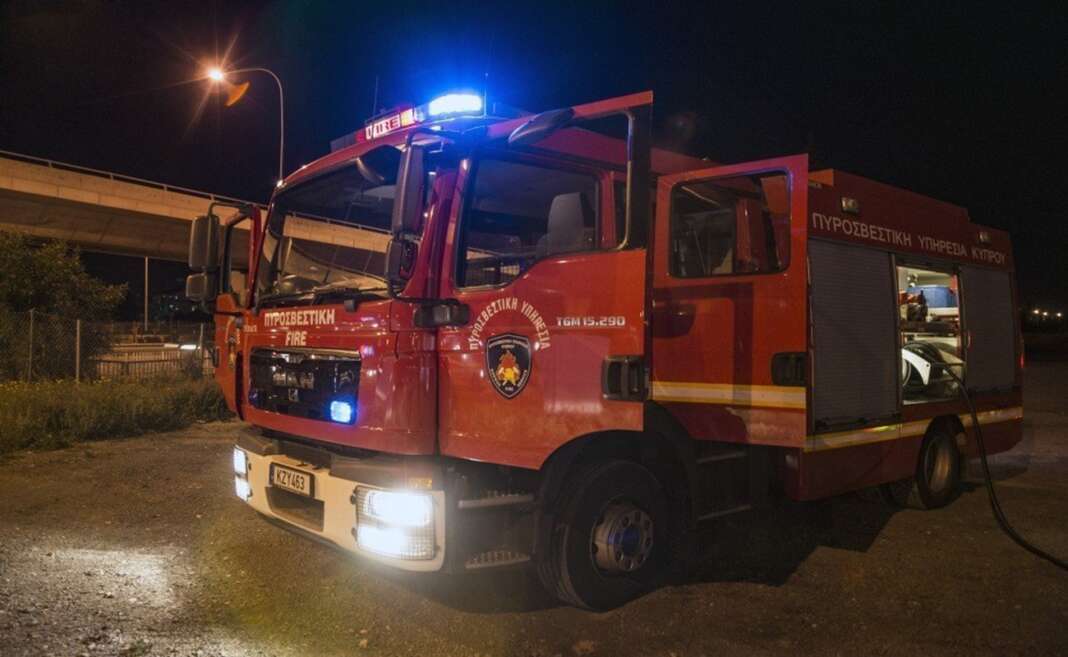 Φωτιά σε διαμέρισμα στη Λευκωσία - Στο σημείο για κατάσβεση η Πυροσβεστική