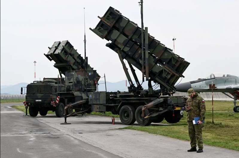 &Eta; &Gamma;&epsilon;&rho;&mu;&alpha;&nu;ί&alpha; &sigma;&tau;έ&lambda;&nu;&epsilon;&iota; Patriot &kappa;&alpha;&iota; 150 &sigma;&tau;&rho;&alpha;&tau;&iota;ώ&tau;&epsilon;&sigmaf; &sigma;&tau;&eta;&nu; &Tau;&omicron;&upsilon;&rho;&kappa;ί&alpha;