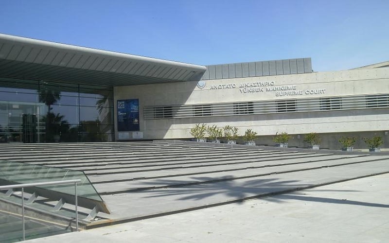 &Alpha;&lambda;. &Kappa;&lambda;&eta;&rho;ί&delta;&eta;&sigmaf;: &laquo;&Nu;&omicron;&mu;&iota;&kappa;ά &rho;&iota;&psi;&omicron;&kappa;ί&nu;&delta;&upsilon;&nu;&eta;&raquo; &eta; &chi;&rho;ή&sigma;&eta; &tau;&epsilon;&kappa;&mu;&eta;&rho;ί&omega;&nu; &sigma;&tau;&eta;&nu; &upsilon;&pi;ό&theta;&epsilon;&sigma;&eta; &laquo;&Sigma;ά&nu;&tau;&eta;&raquo;