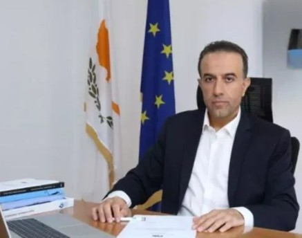 &Eta; &Iota;&nu;&delta;ί&alpha; &omega;&sigmaf; &alpha;&nu;&alpha;&delta;&upsilon;ό&mu;&epsilon;&nu;&eta; &pi;&alpha;&gamma;&kappa;ό&sigma;&mu;&iota;&alpha; &delta;ύ&nu;&alpha;&mu;&eta; &kappa;&alpha;&iota; &omicron;&iota; &sigma;&chi;έ&sigma;&epsilon;&iota;&sigmaf; &tau;&eta;&sigmaf; &mu;&epsilon; &tau;&eta;&nu; &Kappa;ύ&pi;&rho;&omicron;