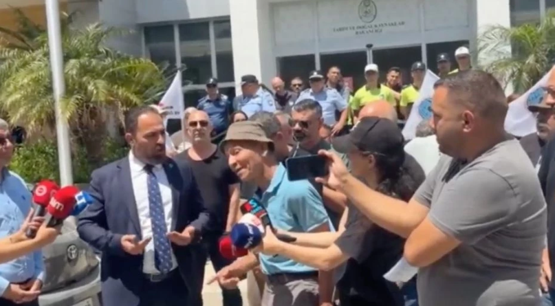 &Kappa;&alpha;&tau;&epsilon;&chi;ό&mu;&epsilon;&nu;&alpha;: &Delta;&iota;&alpha;&mu;&alpha;&rho;&tau;&upsilon;&rho;ί&alpha; &kappa;&rho;&epsilon;&omicron;&pi;&omega;&lambda;ώ&nu; &gamma;&iota;&alpha; &sigma;&tau;&rho;&omicron;&phi;ή &Tau;/&kappa; &sigma;&tau;&iota;&sigmaf; &epsilon;&lambda;&epsilon;ύ&theta;&epsilon;&rho;&epsilon;&sigmaf; &pi;&epsilon;&rho;&iota;&omicron;&chi;έ&sigmaf;