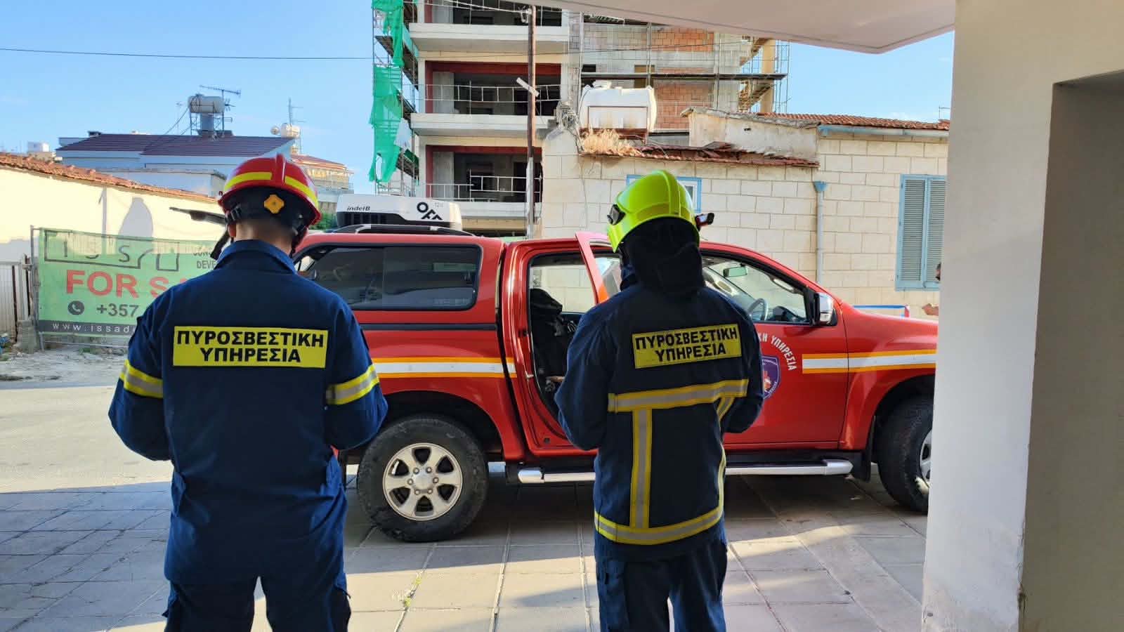 ΦΩΤΟ: Κατέρρευσε η οροφή εγκαταλελειμμένου κτιρίου στη Λάρνακα