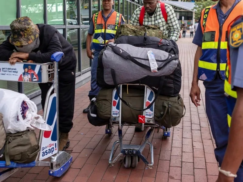 &Nu;ό&tau;&iota;&alpha; &Alpha;&phi;&rho;&iota;&kappa;ή: &Omicron;&iota; &alpha;&rho;&chi;έ&sigmaf; &alpha;&pi;&omicron;&mu;ά&kappa;&rho;&upsilon;&nu;&alpha;&nu; 400 &alpha;&lambda;&lambda;&omicron;&delta;&alpha;&pi;&omicron;ύ&sigmaf; &alpha;&pi;ό &tau;&omicron; &Nu;&tau;έ&rho;&mu;&pi;&alpha;&nu;