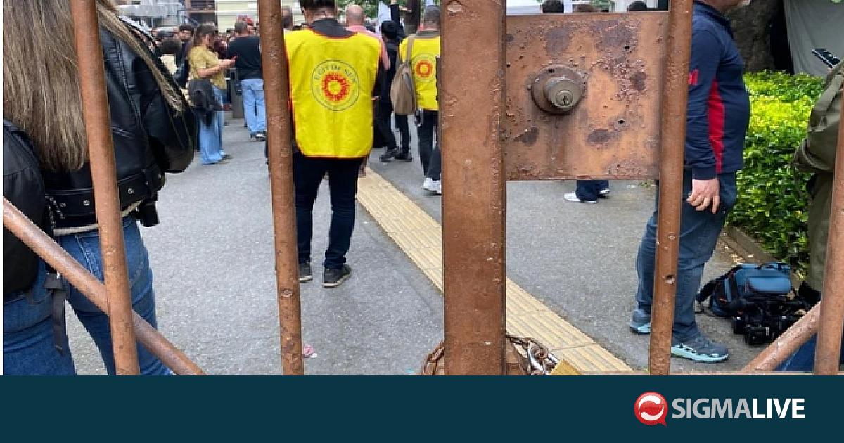 &Tau;&omicron;&upsilon;&rho;&kappa;ί&alpha;: &Phi;&omicron;&iota;&tau;&eta;&tau;&iota;&kappa;έ&sigmaf; &kappa;&iota;&nu;&eta;&tau;&omicron;&pi;&omicron;&iota;ή&sigma;&epsilon;&iota;&sigmaf; &mu;&epsilon;&tau;ά &tau;&omicron; &kappa;&lambda;&epsilon;ί&sigma;&iota;&mu;&omicron; &tau;&omicron;&upsilon; &Pi;&alpha;&nu;&epsilon;&pi;&iota;&sigma;&tau;&eta;&mu;ί&omicron;&upsilon; Bilgi